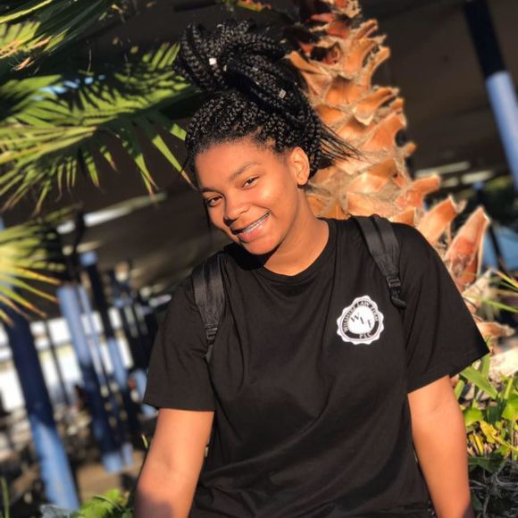 Meet your Posher, Robinne - Picture 1 of 1